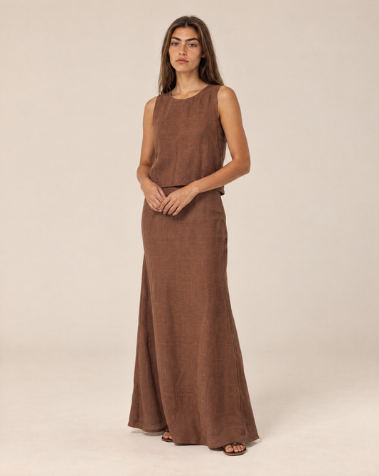 Sleeveless linen top in brown