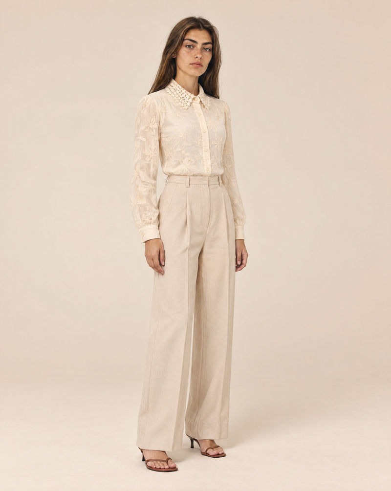 Women's embroidered lace top with a crochet collar