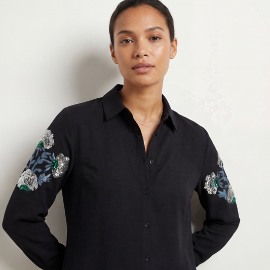 بلوزة كلاسيك